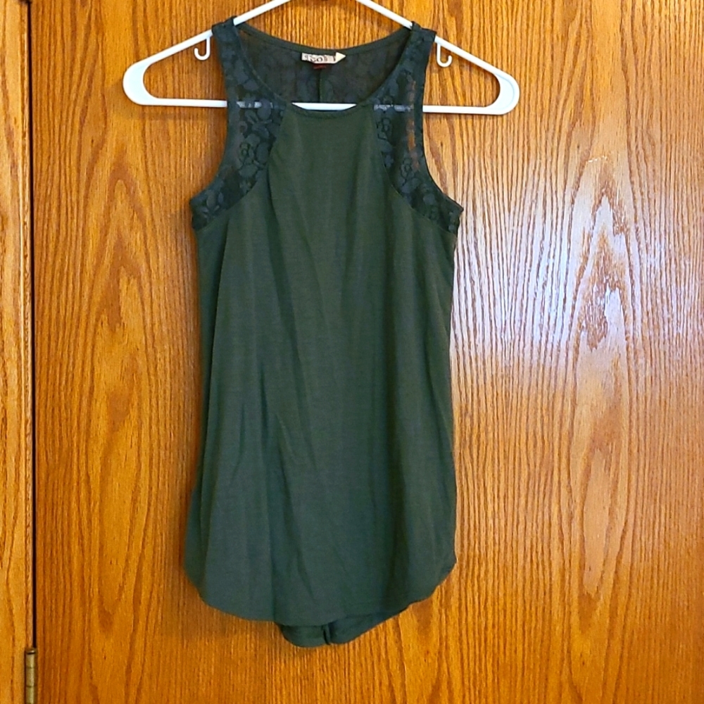 SO army green tank top size XS